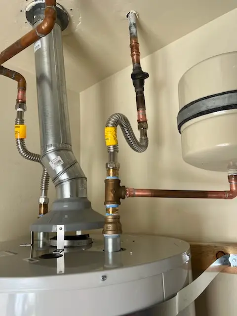 Water heater installation and plumbing repair in Laurel Hollow